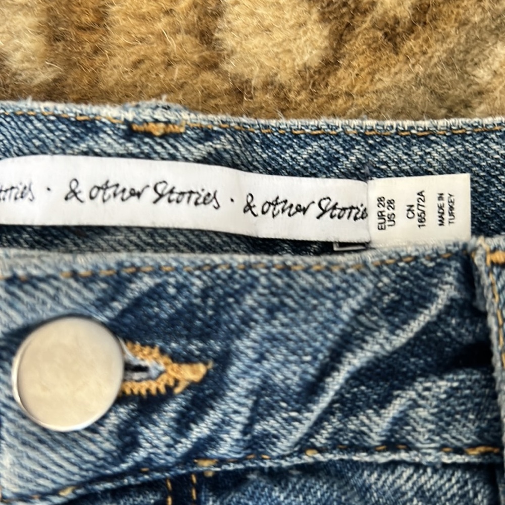 Other stories Jean shorts sz 28 - Picture 2 of 2